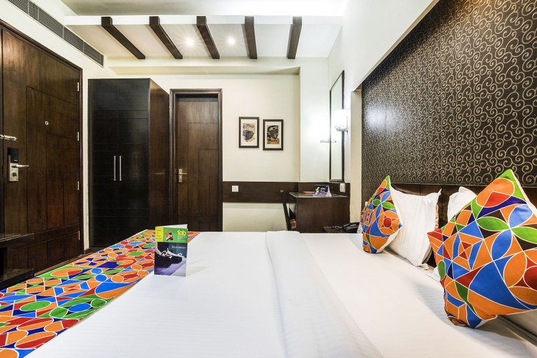 Bedroom 3, FabHotel Aashraye Nehru Place, Delhi