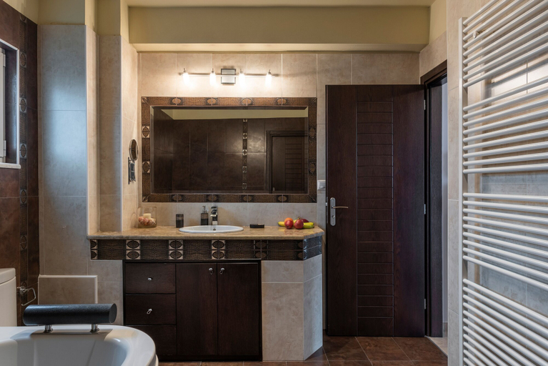 Bathroom 4, Villa Familia Chania, Crete