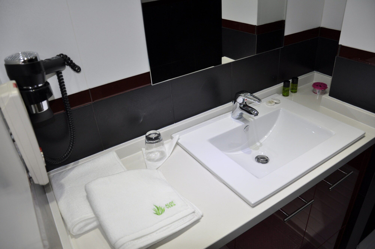 Bathroom 5, Daniel Luxury Apartments, South Aegean