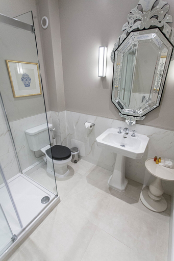 Bathroom 4, The Ormond At Tetbury, Gloucestershire