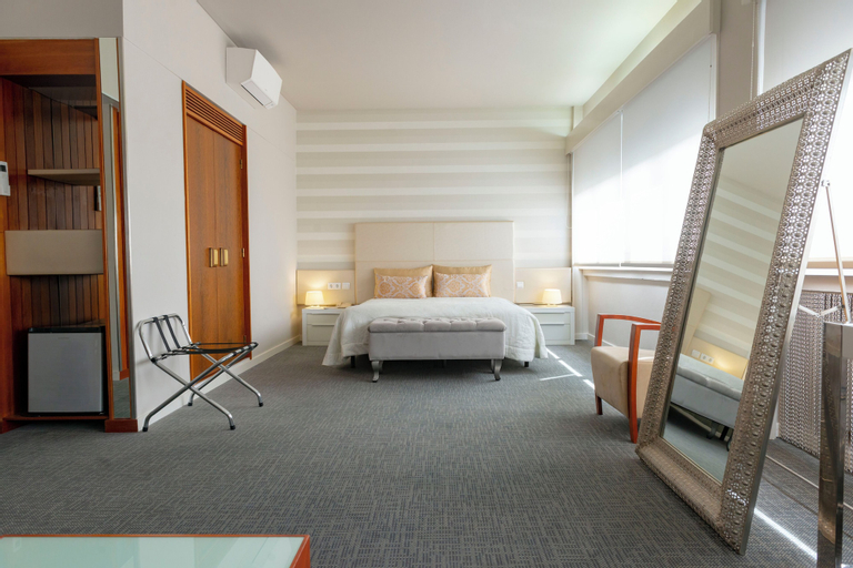 Bedroom 28