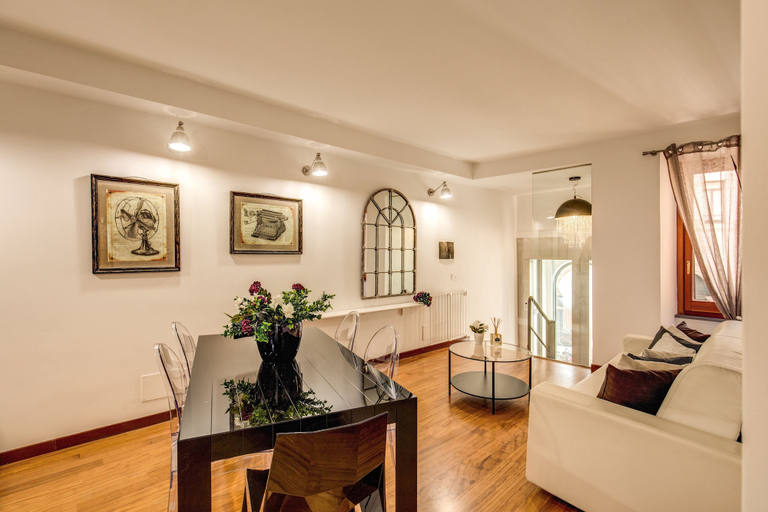 Others 5, Pantheon Miracle Suite, Rome