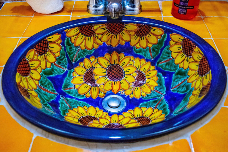 Bathroom 5, Hotel Del Peregrino, Mérida