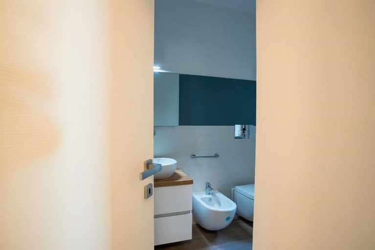 Bathroom 5, I Giardini di Athena – Athena Resort, Ragusa