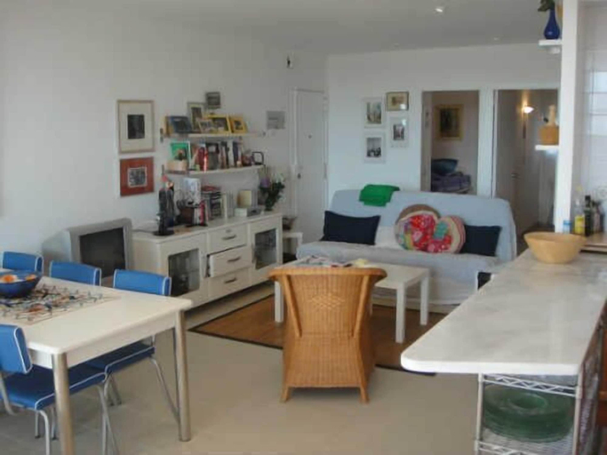 Others 5, Apartamento Politur K-42, Girona