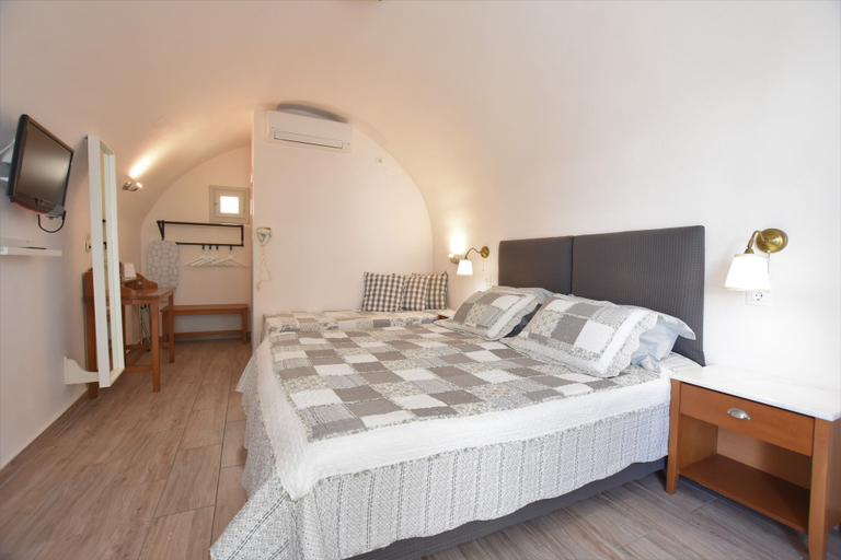 Bedroom 4, Rodakas Hotel, South Aegean
