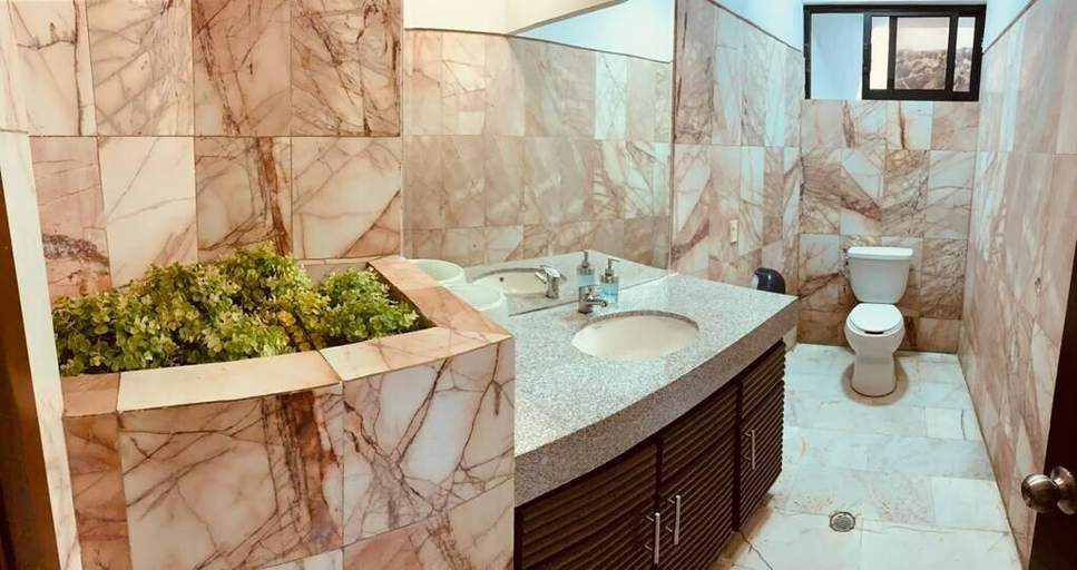 Bathroom, Casa Blanca By Hotel Hacienda, Mazatlán