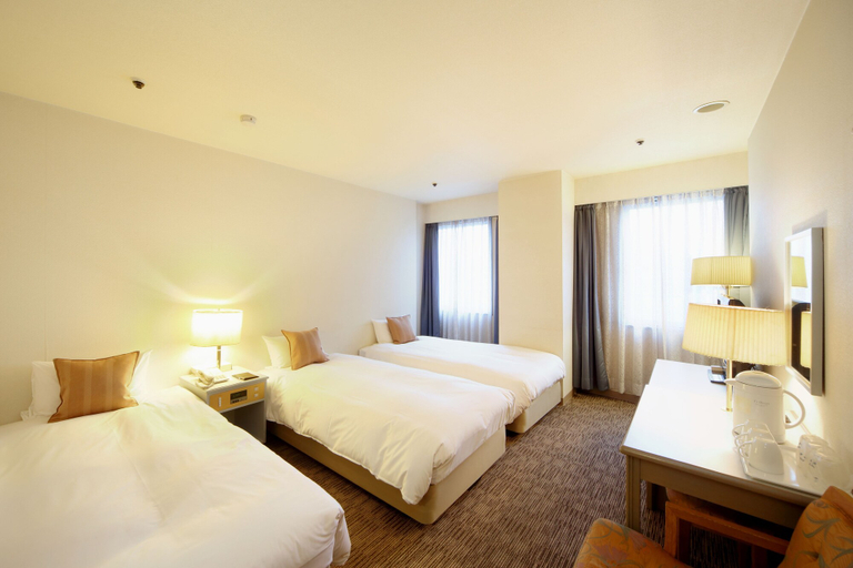Bedroom 3, Asahikawa Toyo Hotel, Asahikawa
