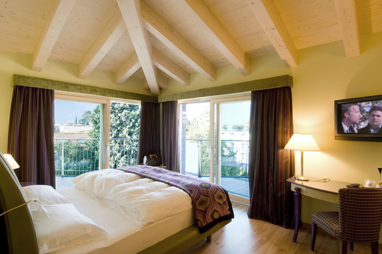 Bedroom 3, Parc Hotel Flora, Trento