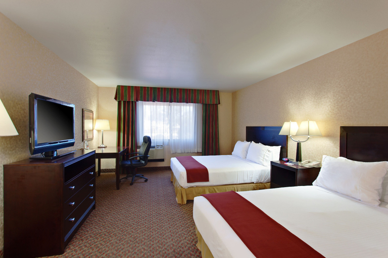 Bedroom 5, Holiday Inn Express TEMECULA by IHG, Riverside
