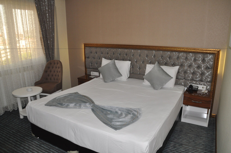 Bedroom 2, Grand Sera Hotel, Çankaya