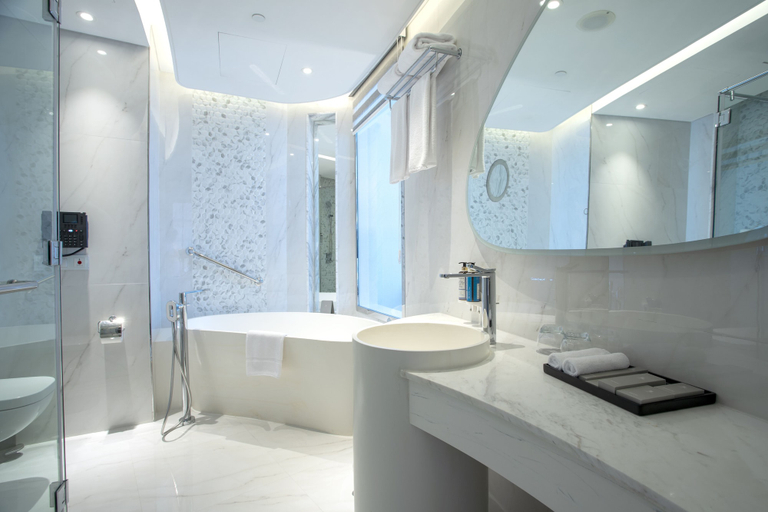 Bathroom 5, Century Marina Hotel Lusail, Lusail