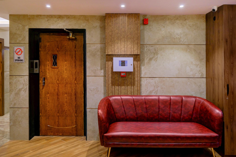 Public Area 2, Metropolis Business Hotel, North Goa