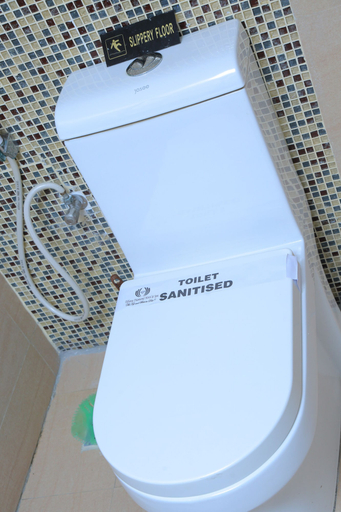 Bathroom 4, Tiffany Diamond Hotels, Ilala