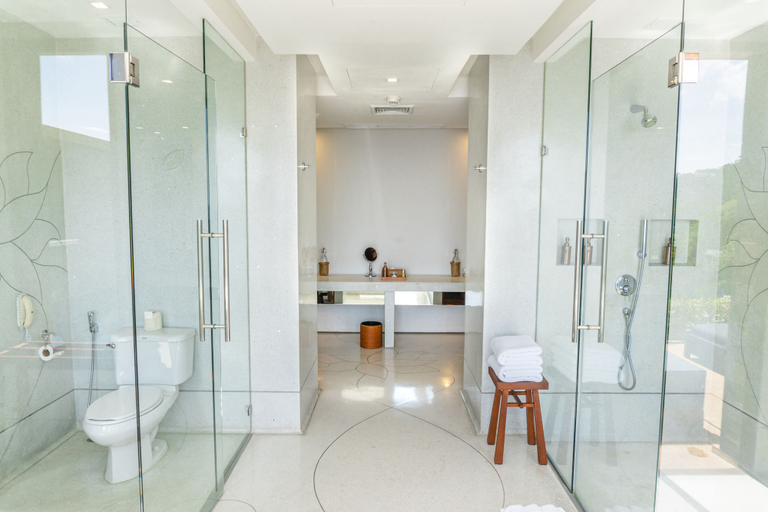 Bathroom 5, Paresa Resort, Phuket Island