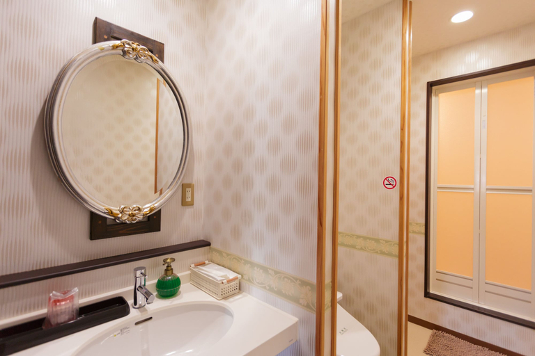 Bathroom 3, At Inn, Yufu