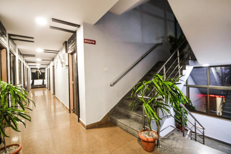 Others 2, Hotel Bhumi, Sirohi