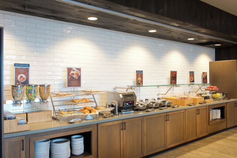 Food & Drinks 5, SpringHill Suites by Marriott Bend, Deschutes