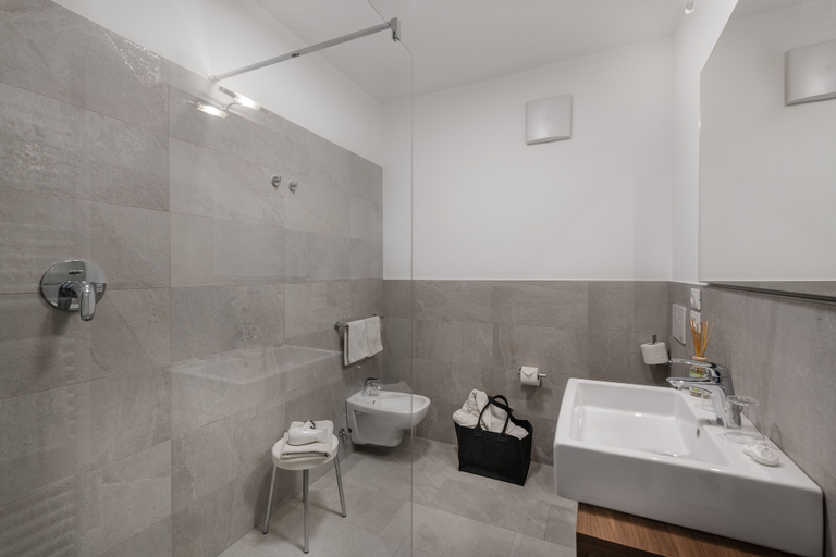 Bathroom 4, Hotel Wilma, Bolzano