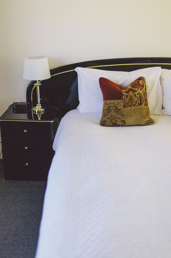 Bedroom 2, Boulevard Motel, Stanthorpe