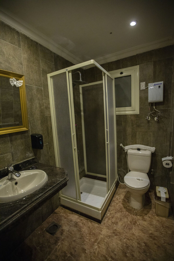 Bathroom 4, Nile Boutique hotel, Al-'Ajuzah