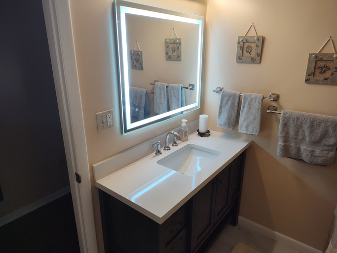 Bathroom 3, Hickory House Bed & Breakfast, Washington