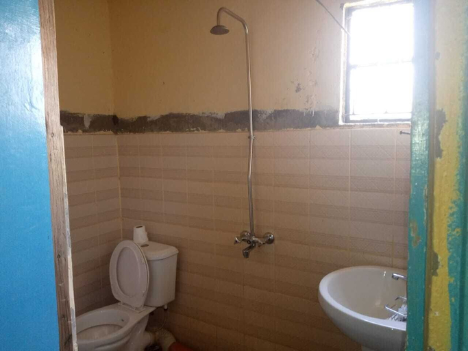 Bathroom, Leruk Guest House, Narok West