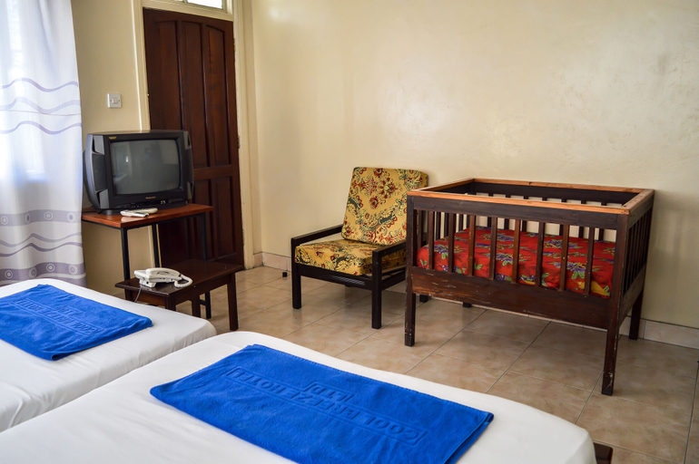 Bedroom 2, Cool Breeze Hotel Mombasa, Mvita