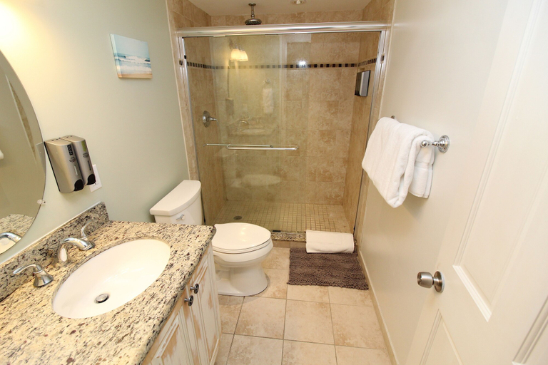 Bathroom 3, Coconut Mallory Resort And Marina By Kees Vacations, Monroe