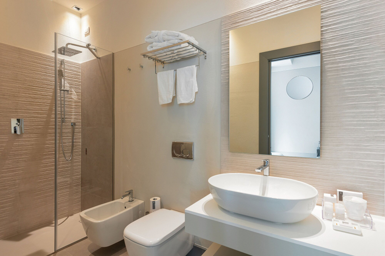 Bathroom 5, GombitHotel, Bergamo