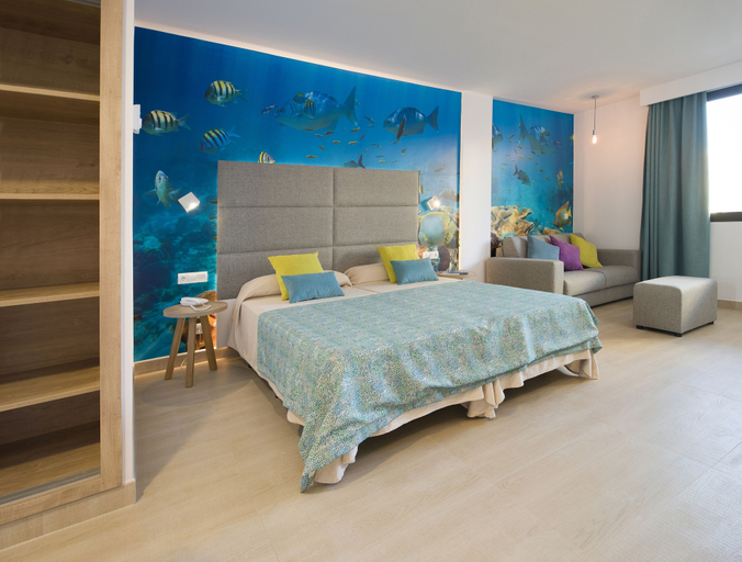 Bedroom 3, Marvell Club Aparthotel, Baleares