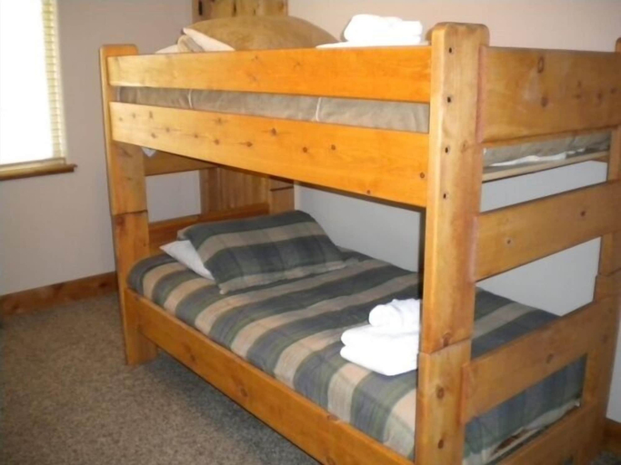 Bedroom 2, 1637 Black Bart Court, El Dorado