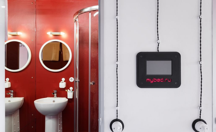 Bathroom, Home4day Smart House, Sankt-Peterburg gorsovet