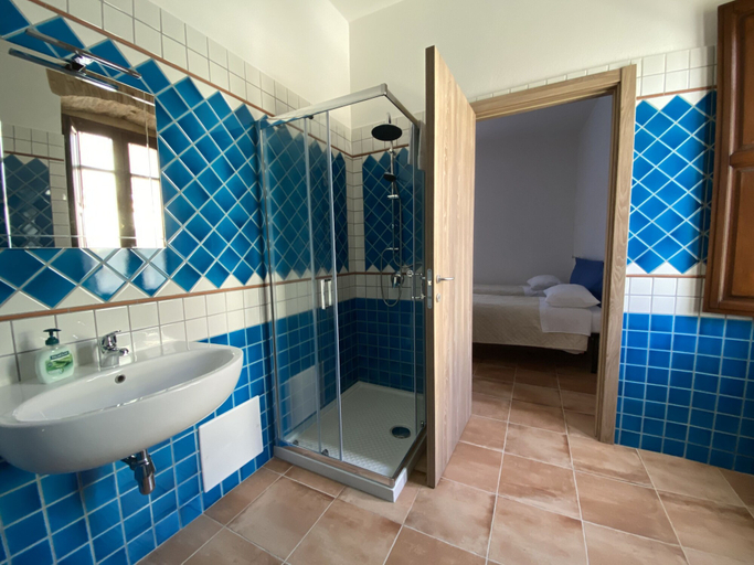 Bathroom 3, La Scala del Sale, Carbonia-Iglesias