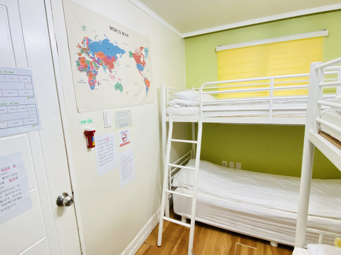 Bedroom 5, Aroha Guest House, Yongsan