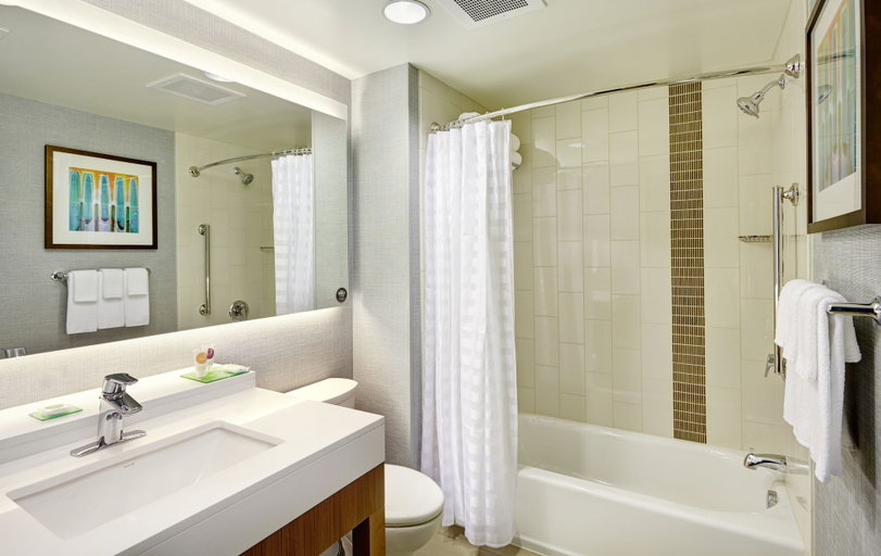 Bathroom 5, Hyatt Place Bloomington, Monroe