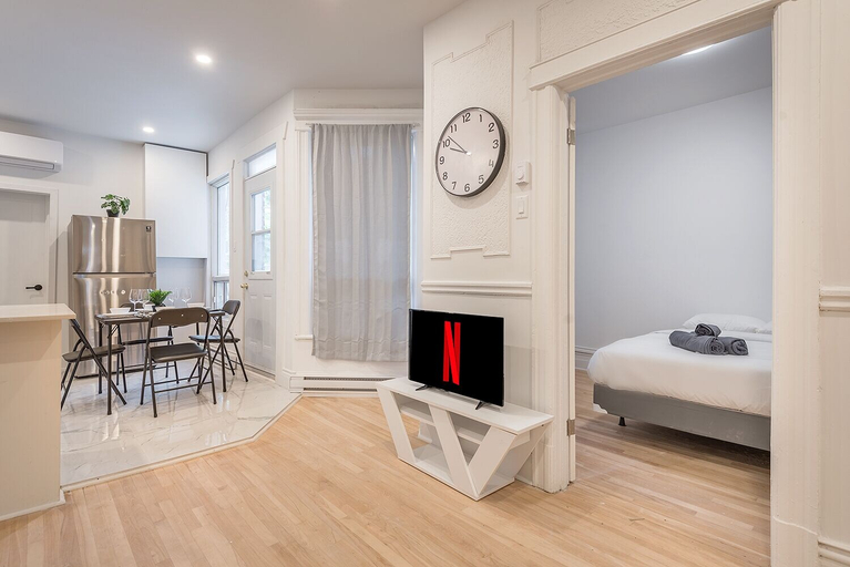 Bedroom 3, Beautiful Private Bedroom in Mile-End, Montréal