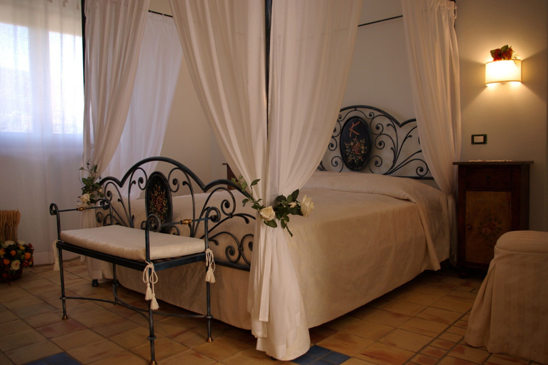 Bedroom 3, Kallikoros Country Resort & Spa, Syracuse