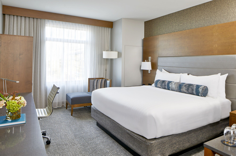 Bedroom 3, The Hotel Landing, Hennepin