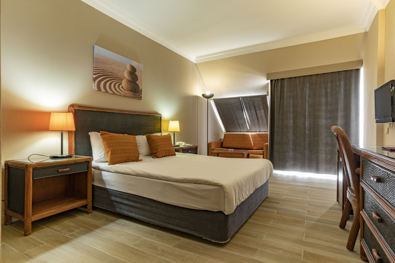 Bedroom 3, Queen's Park Resort Göynük, Kemer