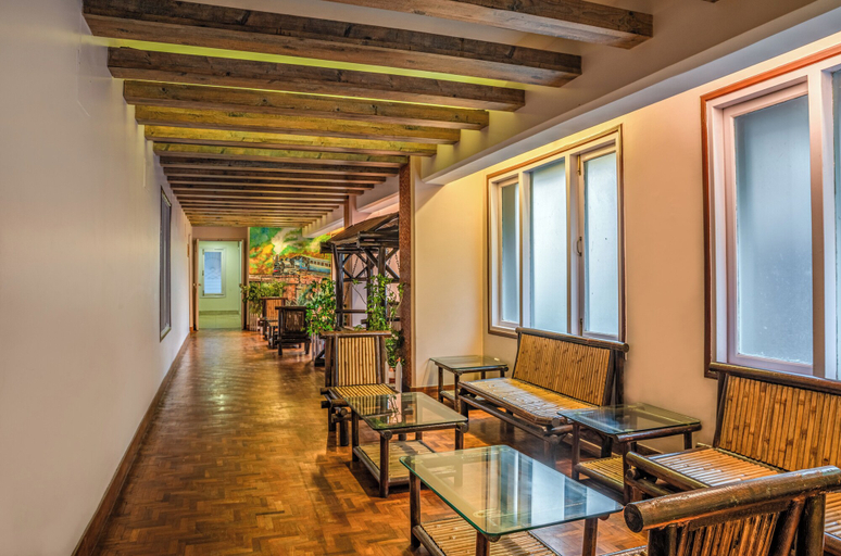 Food & Drinks 5, Mount Conifer Suites & Spa, Darjiling