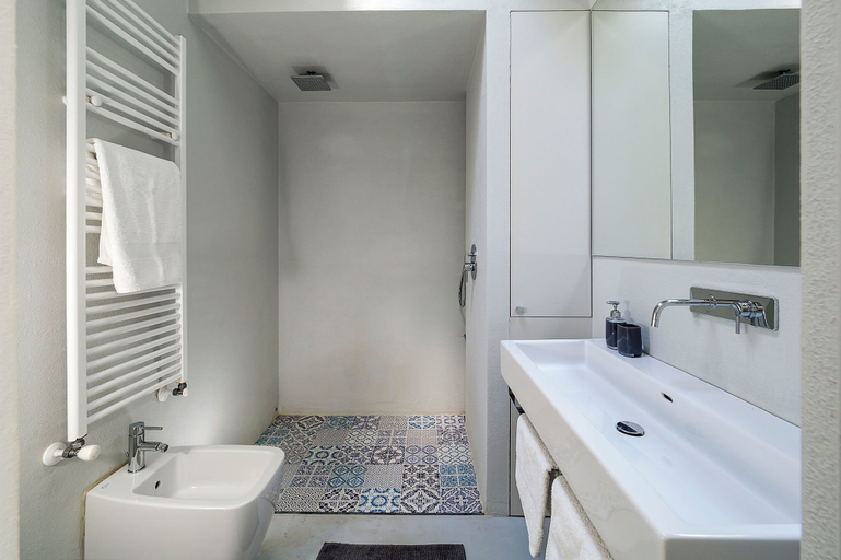 Bathroom 4, Villa Hybla, Ragusa