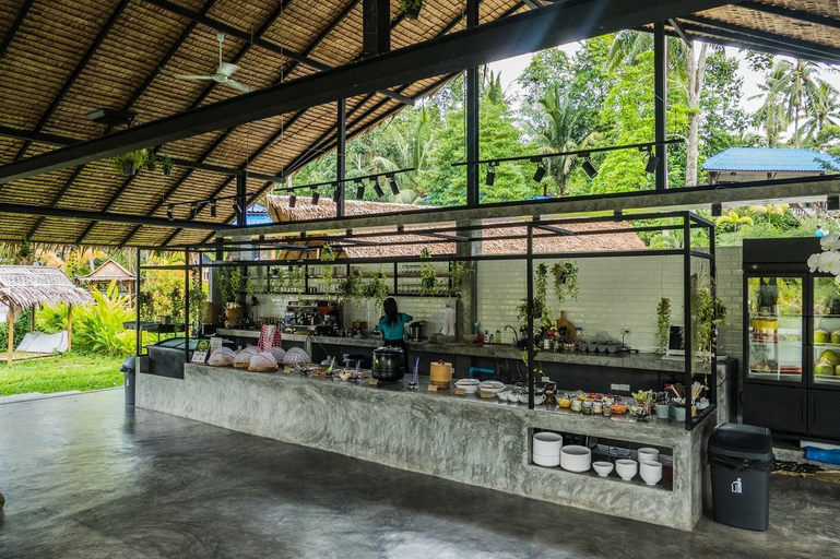 Food & Drinks 3, Wonderland Healing Center, Ko Phangan