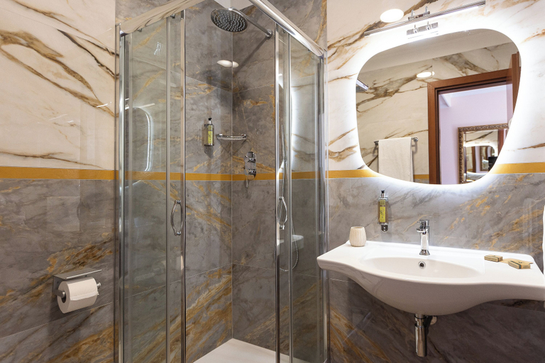 Bathroom 4, Rome To Stay, Rome