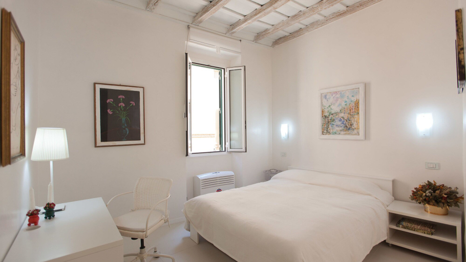 Bedroom 2, Rental In Rome Beato Angelico Apartment, Roma