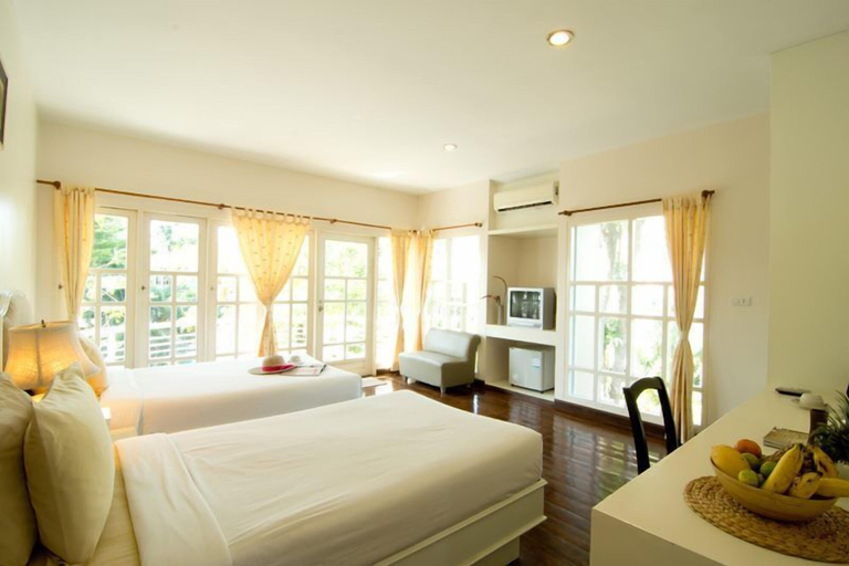 Bedroom 2, Makathanee Resort, K. Ko Kut