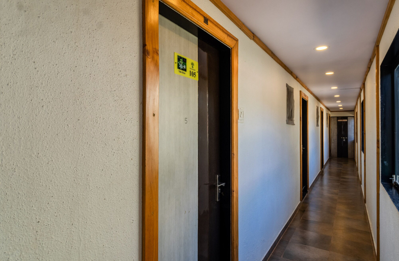 Others 5, Saga Resort, Satara