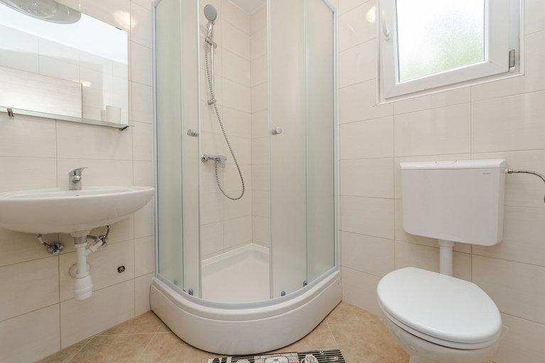 Bathroom 3, Apartments Simic, Vir