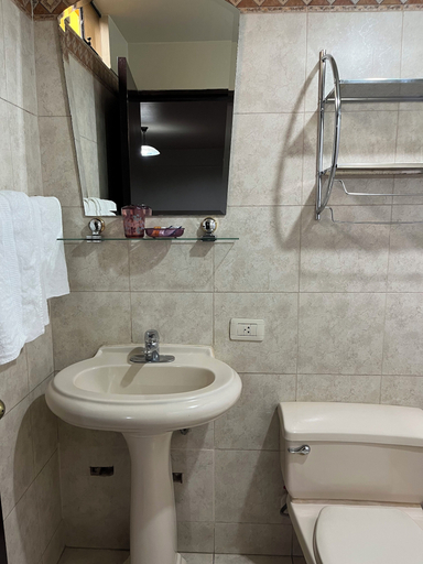 Bathroom, THIZMA HOTELES, Huamanga