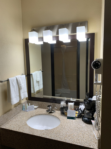 Bathroom 4, Quality Inn Macomb near University Area, McDonough